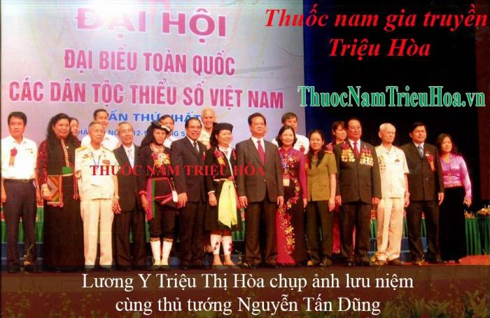 Hình ảnh Lương y Triệu Thị Hòa tại Đại hội